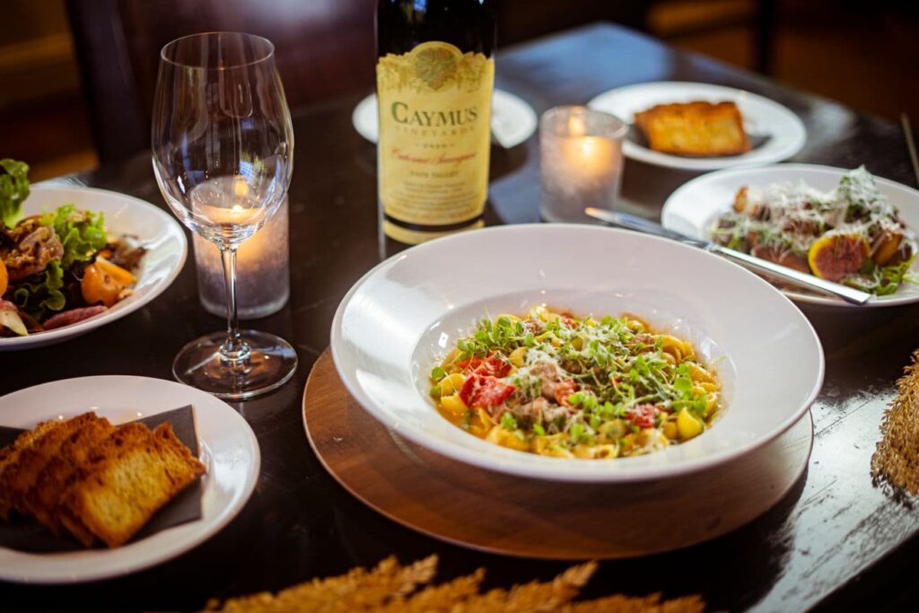 Mezzo - main dish pasta with table setting